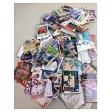 Baseball cards including Bo Jackson, Barry Bonds,