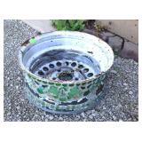 Glass mosaic decorated wheel rim