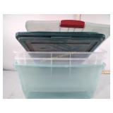 Storage totes with lids