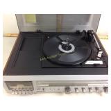 Panasonic SE-3509 stereo powers up