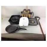 Raccoon statue, George Foreman lean mean grilling