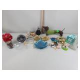 Glass leaf dishes, glass owl lamp finial, Things