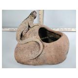 Terra cotta lizard pot