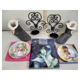 Womans MukLuks size 9/10, Childrens decorative