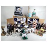 Paragon Quartz Cat Clock, Mugs, Tins, Figurines,