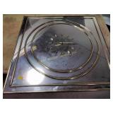 Wall clock & framed picture (smoky smell)