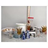 Small pitcher, buttons, small glasses, bowl, salt