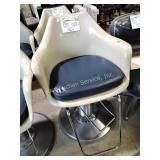 Salon stylist chair