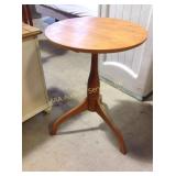 Wood  stand, 18 x 25, good condition