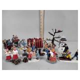 Department 56 tree, lemax horses pulling wagons,