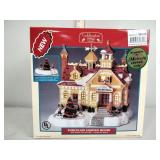 Lemax, Caddington Christmas village, lighted,