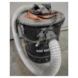 Ash vacuum