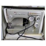 Viking 2000 Husqvarna sewing machine, untested