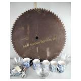 Coffee mugs, dessert bowls, picture hanging