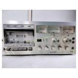 Pioneer CT-F700 cassette deck, powers up