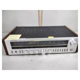 Realistic Am/Fm stereo receiver model STA-860