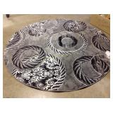 Area rug 78in, good condition