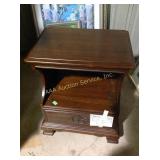 Vintage Taylor Jamestown nightstand