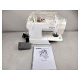 Singer sewing machine with manual powers on