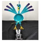 Large skillet bird lawn ornament, appears new,