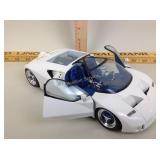 Maisto 1/18 Scale Diecast Ford GT90