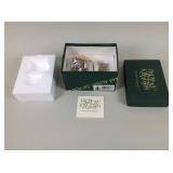 Harmony Kingdom, Tjlecan, True North 734/2000 sign