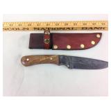 Handmade Damascus Steel Hunting Knife