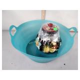 Christmas decor, decorations in a jar (leaking)