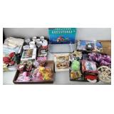 Housewares including kitchen towels, Decor,