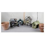 Bird houses and flower pots, laundry florist