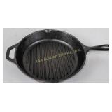 Cast iron skillet, large, no Wobble measures