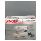 Singer tiny Tailor mending machine new in box