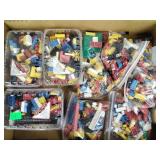 Hundreds of misc Lego pcs