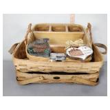 (3) Peterboro baskets, wall decor including wood
