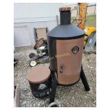 Pit Boxx Smoker with cover