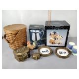 NIB Collectible teddy bear hand painted, inbox