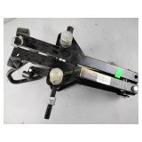 Single action strut spring compressor