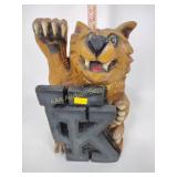 Kentucky Wildcats Wood-Carved Figurine 18x9