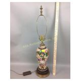 Antique Chinese famille rose porcelain table lamp