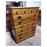 Chest of drawers 30 x 19 x 49, good condition
