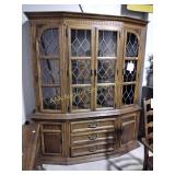 China hutch, lit, some scratches,  71 x 21 x 83,