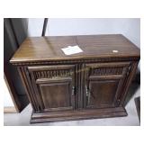 Hickory manufacturing serving station38 x 18 x 30,