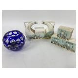 Kitchen ware salt and pepper shakers