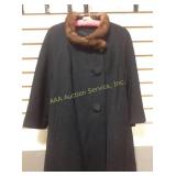 Ladies coat, no tags