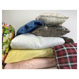 Decorative pillows, bed pillows, mattress