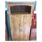 Pressed wood entertainment cabinet 68x34x22"