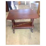 Vintage spindle two tier end table 18x24"