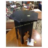 Painted plant stand, 18x14"