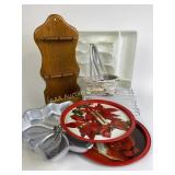 Cake mold, shelf, basket, serving trays,