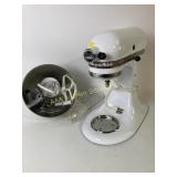 KitchenAid mixer -Accessories included